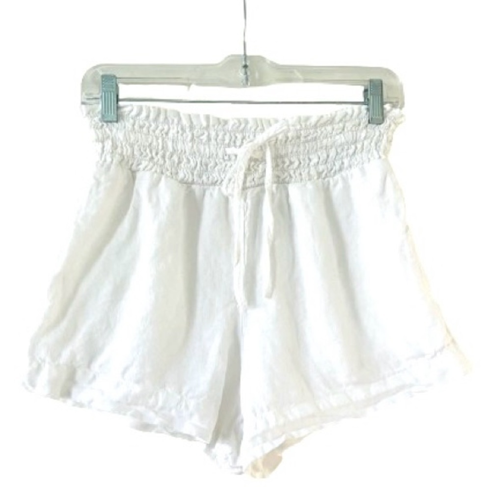 Cloth and Stone Women’s White 100% Linen Pull On Smocked Waist Shorts. Size XS